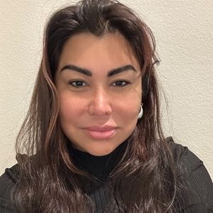 Meet your Posher, Lea